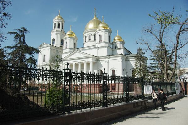 Свято-Александро-Невскоий кафедральный собор в Симферополе