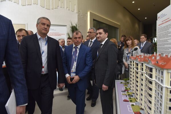 Выставка инвестиционного потенциала Республики Крым Крым. Территория новых возможностей на ЯМЭФ-2017 Выставка инвестиционного потенциала Республики Крым Крым. Территория новых возможностей на ЯМЭФ-2017