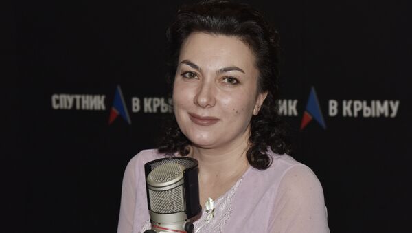 Министр культуры Республики Крым Арина Новосельская в студии радио Спутник в Крыму