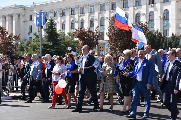 Праздник весны и труда в Симферополе. 1 мая 2017 Праздник весны и труда в Симферополе. 1 мая 2017