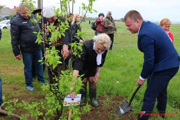 Открытие Аллеи Героев в Керчи Открытие Аллеи Героев в Керчи