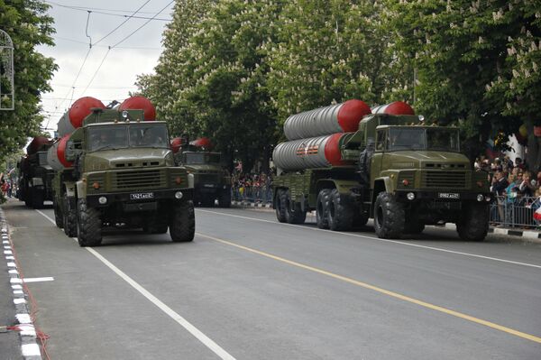 Военный парад в Симферополе Военный парад в Симферополе