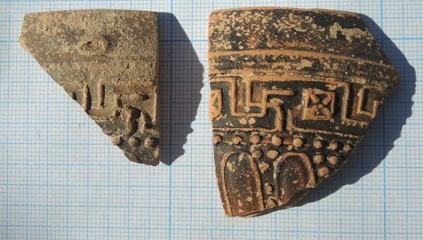 Столовая чернолаковая керамика производства Афин и малоазийских центров, найденная при раскопках на античной усадьбе