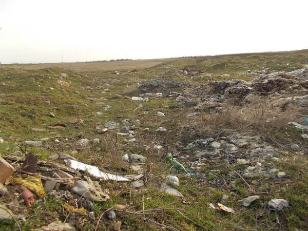 Свалка в Красногвардейском районе Крыма Свалка в Красногвардейском районе Крыма