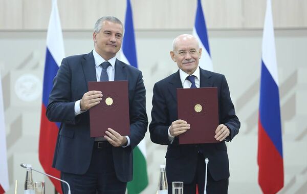Глава Крыма Сергей Аксенов и глава республики Башкирия подписали соглашение о сотрудничестве Глава Крыма Сергей Аксенов и глава республики Башкирия подписали соглашение о сотрудничестве