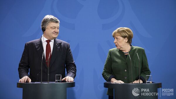 Президент Украины Петр Порошенко и канцлер ФРГ Ангела Меркель. Архивное фото