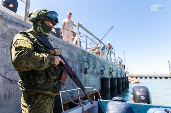На строительной площадке моста через Керченский пролив прошла антитеррористическая тренировка На строительной площадке моста через Керченский пролив прошла антитеррористическая тренировка