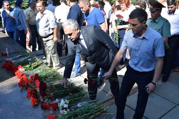 В Симферополе по случаю Дня партизан и подпольщиков состоялся торжественный митинг В Симферополе по случаю Дня партизан и подпольщиков состоялся торжественный митинг