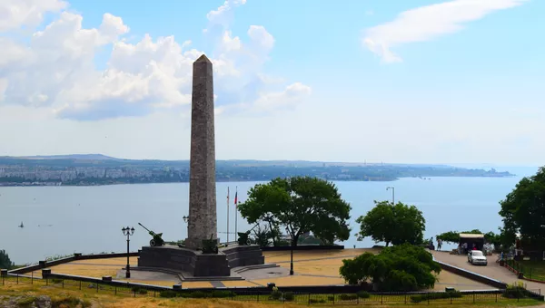 Обелиск Славы на горе Митридат в Керчи
