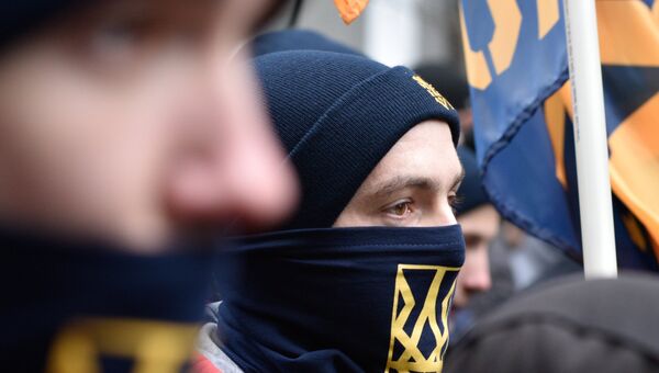 Представители националистических организаций во время митинга в центре Киева. Архивное фото