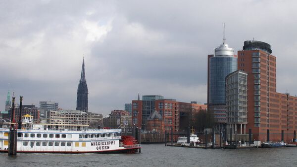 Гамбург. Вид на город со стороны гавани. Архивное фото