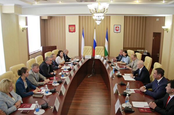 Встреча руководства Республики Крым с делегацией из Республики Башкортостан в Совете министров РК Встреча руководства Республики Крым с делегацией из Республики Башкортостан в Совете министров РК