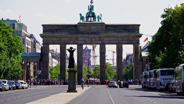Вид на Бранденбургские ворота. Берлин