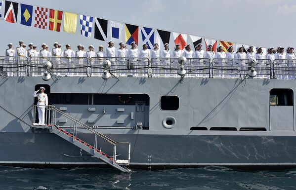 Парад кораблей и военно-спортивный праздник в честь Дня ВМФ России в Севастополе