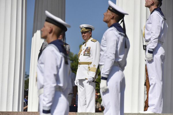 Празднование Дня ВМФ России в Севастополе. На фото: главнокомандующий ЧФ адмирал Александр Витко Празднование Дня ВМФ России в Севастополе. На фото: главнокомандующий ЧФ адмирал Александр Витко
