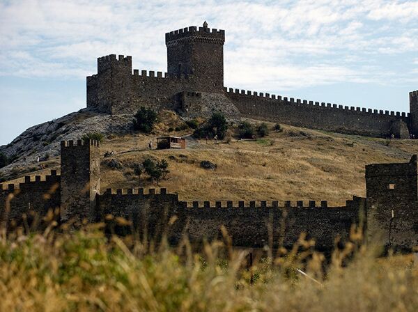 Генуэзская крепость в Судаке Генуэзская крепость в Судаке