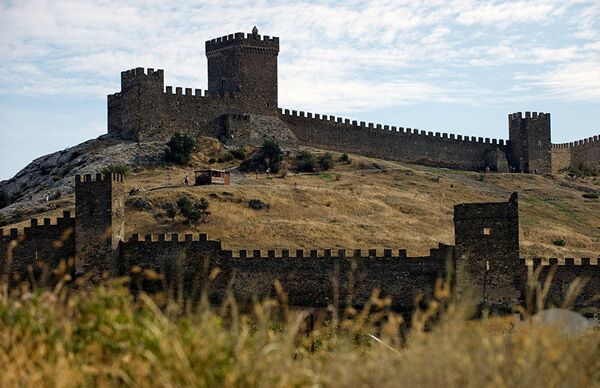 Генуэзская крепость в Судаке Генуэзская крепость в Судаке