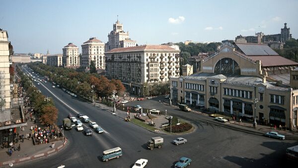 Крещатик - главная улица Киева. Архивное фото