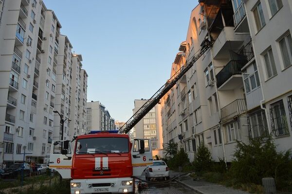 Пожар в жилом доме на проспекте Античный в Севастополе Пожар в жилом доме на проспекте Античный в Севастополе