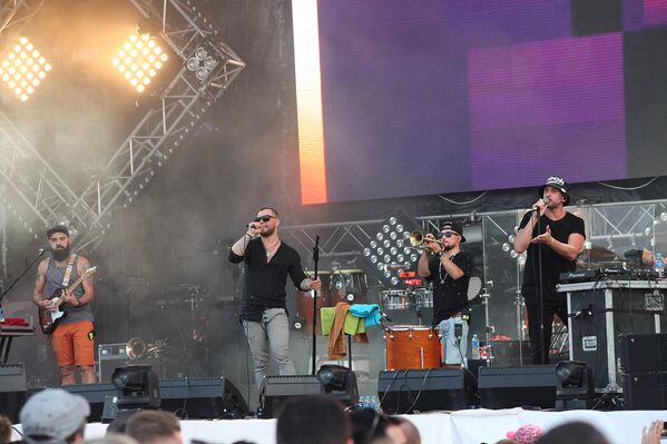 Выступление группы Градусы на концерте в рамках музыкального фестиваля ZBFest в Балаклаве (Севастополь)