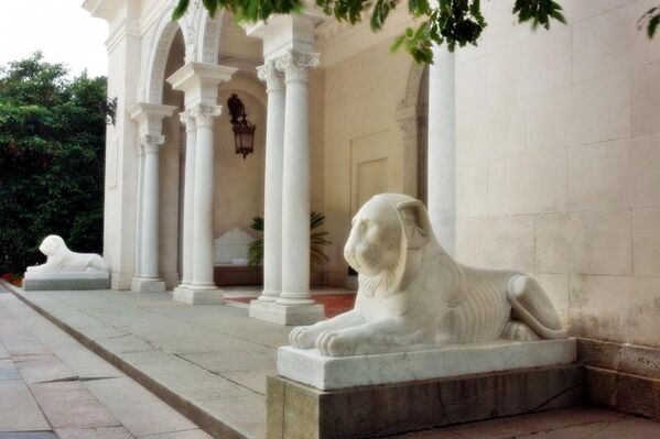 Львы в Ливадийском дворце
