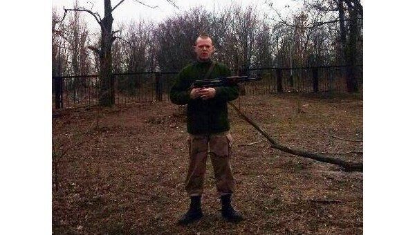 Геннадий Лимешко во время службы в отдельной штурмовой роте Аратта, входившей в Добровольческий украинский корпус Правый сектор Геннадий Лимешко во время службы в отдельной штурмовой роте Аратта, входившей в Добровольческий украинский корпус Правый сектор