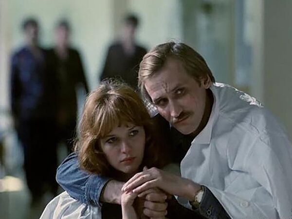 Кадр из фильма Экипаж (1979) Кадр из фильма Экипаж (1979)