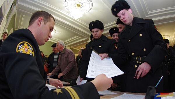 Военнослужащие Черноморского флота ВМФ России голосуют на выборах