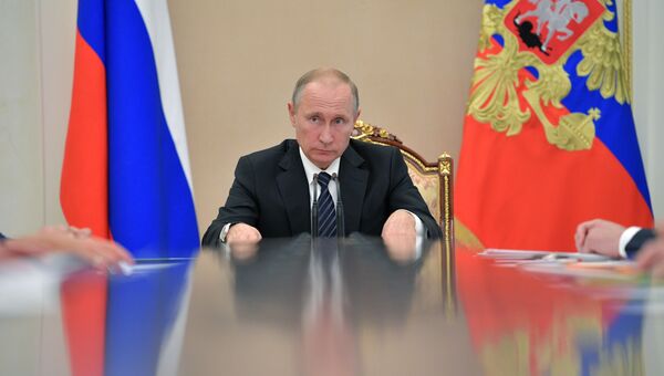 Президент РФ В. Путин провел совещание с членами Правительства РФ