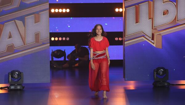 Участница проекта телеканала НТВ Ты супер! Танцы Сиам Пхаттхаравади из Ялты