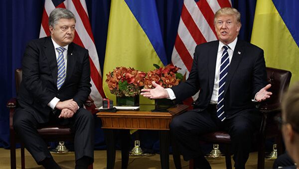 Президент Украины Петр Порошенко и президент США Дональд Трамп на Генеральной Ассамблее ООН в Нью-Йорке. 21 сентября 2017