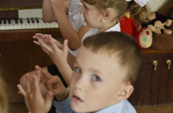 Симферопольская специальная школа-интернат №2. Урок музыкальной ритмики