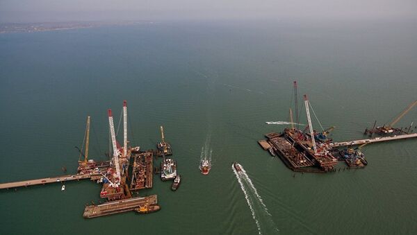 Строительство транспортного перехода через Керченский пролив в Азовском море. 13 марта 2017