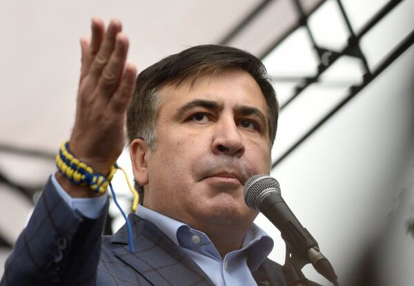 Михаил Саакашвили выступает во время акции в Киеве в поддержку политической реформы. 17 октября 2017 Михаил Саакашвили выступает во время акции в Киеве в поддержку политической реформы. 17 октября 2017