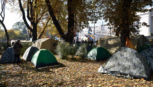 Палаточный городок у здания Верховной рады Украины. Архивное фото
