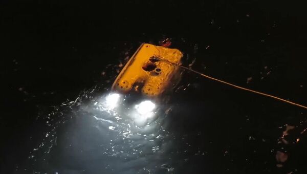 Запуск Фалькона для обследования упавшего в море у Шпицбергена Ми-8
