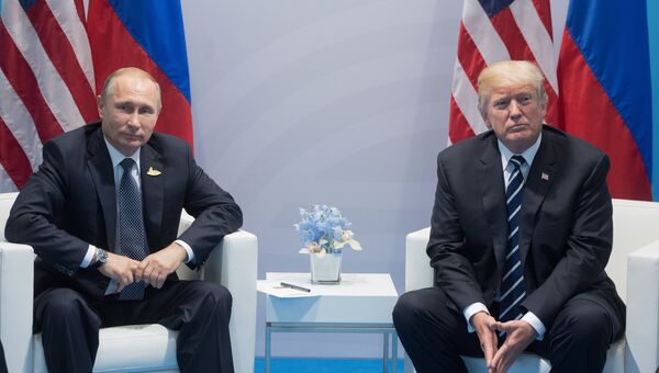 Президент РФ Владимир Путин и президент США Дональд Трамп