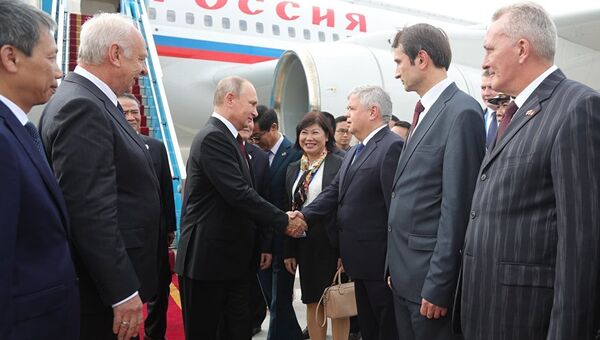 Визит президента РФ Владимира Путина во Вьетнам для участия в саммите АТЭС