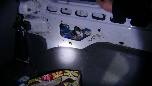Пограничники обнаружили тайник с 6 кг желатина и ванилина в багажнике украинца в пункте пропуска Джанкой