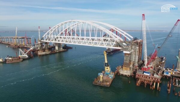 Как выглядит Крымский мост с высоты птичьего полета