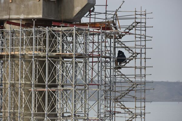 Строительство автомобильной части моста через Керченский пролив Строительство автомобильной части моста через Керченский пролив