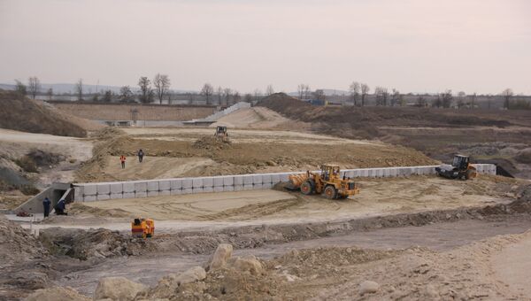 Строительство севастопольской развязки на объездной дорог Дубки - Левадки
