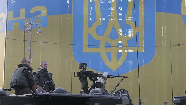 Украинские военные во время репетиции парада в Киеве