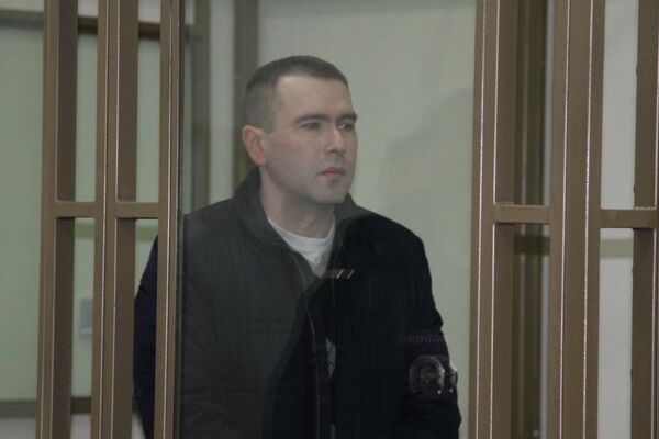 Серийный маньяк из Севастополя во время оглашения приговора в зале заседания суда Серийный маньяк из Севастополя во время оглашения приговора в зале заседания суда