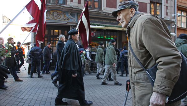 Участники марша ветеранов Ваффен СС и их сторонников в Риге. Архивное фото