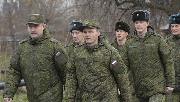 Российские военные из Совместного центра контроля и координации (СЦКК)