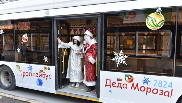 Троллейбус Деда Мороза в Симферополе