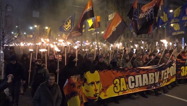Украинские националисты факельными маршами отметили день рождения Бандеры
