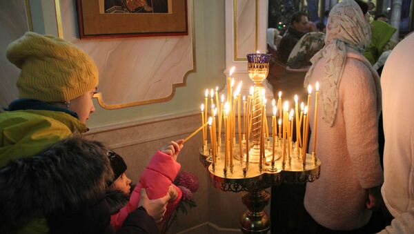 Божественная литургия в честь Рождества Христова в Александро-Невском кафедральном соборе в Симферополе