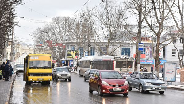 Общественный транспорт в Симферополе зимой